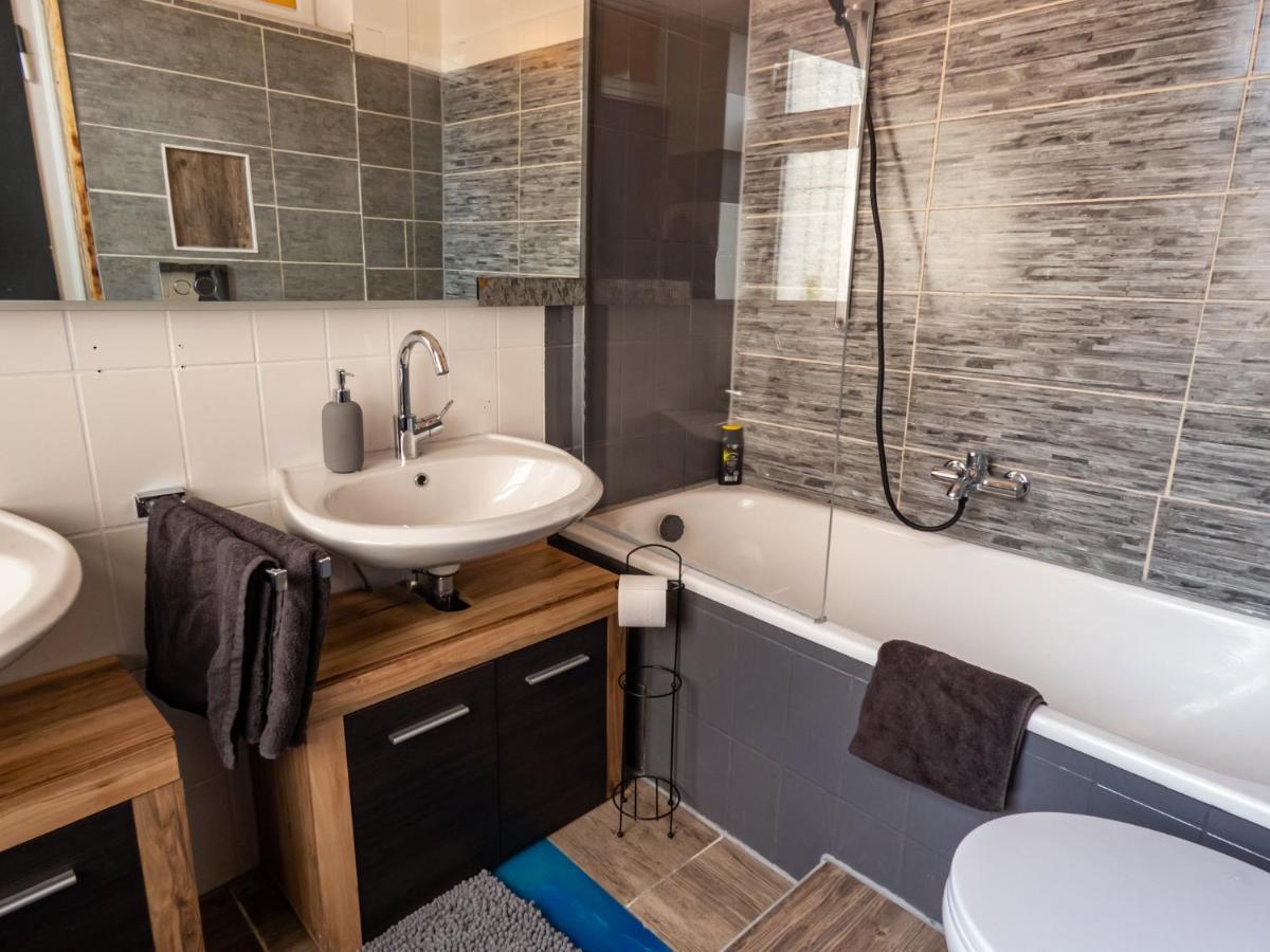 #212 Lux-Appart - Zentrum Neuss - Duesseldorf Messe - Netflix & Prime Exteriör bild